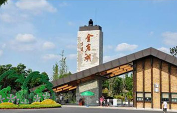 2015年5月7日，太仓金仓湖畔的靓影